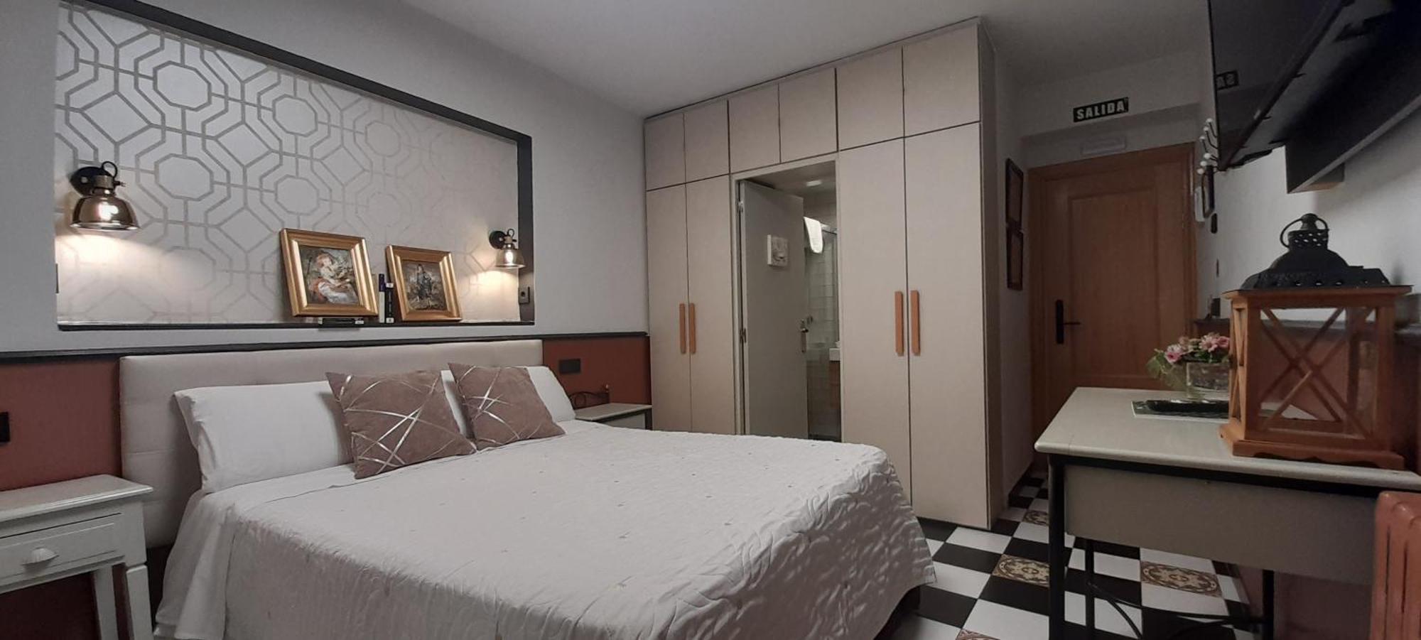 Hostal El Lechuguero Cascante Ngoại thất bức ảnh