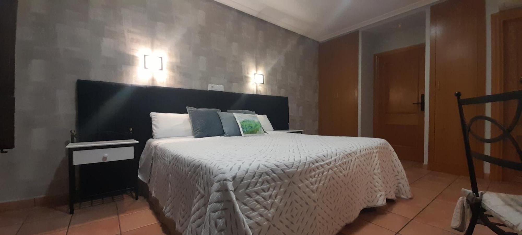 Hostal El Lechuguero Cascante Ngoại thất bức ảnh