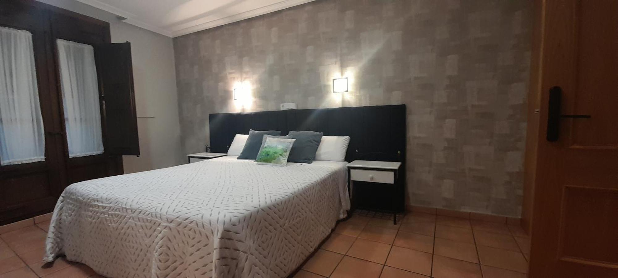 Hostal El Lechuguero Cascante Ngoại thất bức ảnh