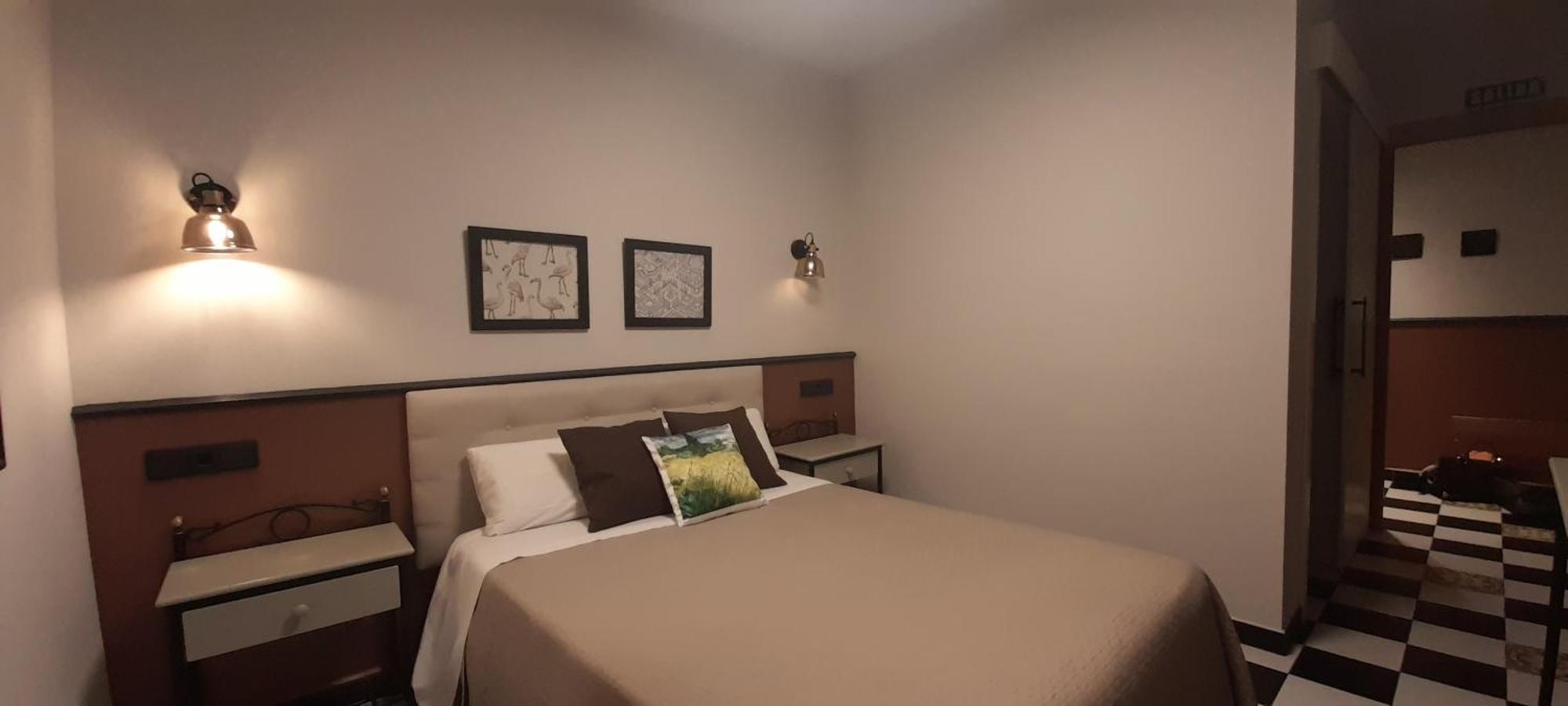 Hostal El Lechuguero Cascante Ngoại thất bức ảnh