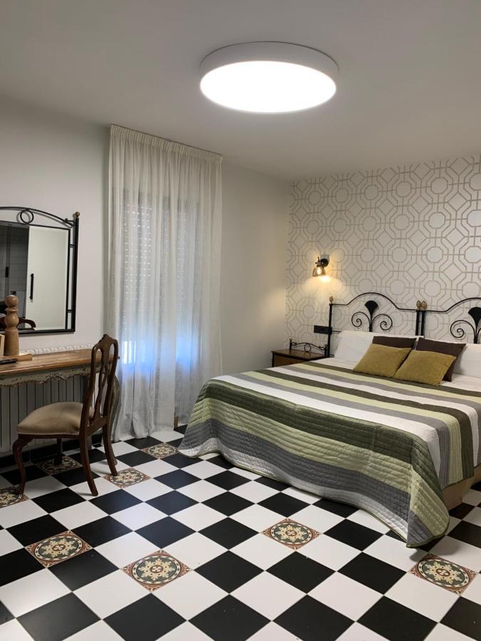 Hostal El Lechuguero Cascante Ngoại thất bức ảnh